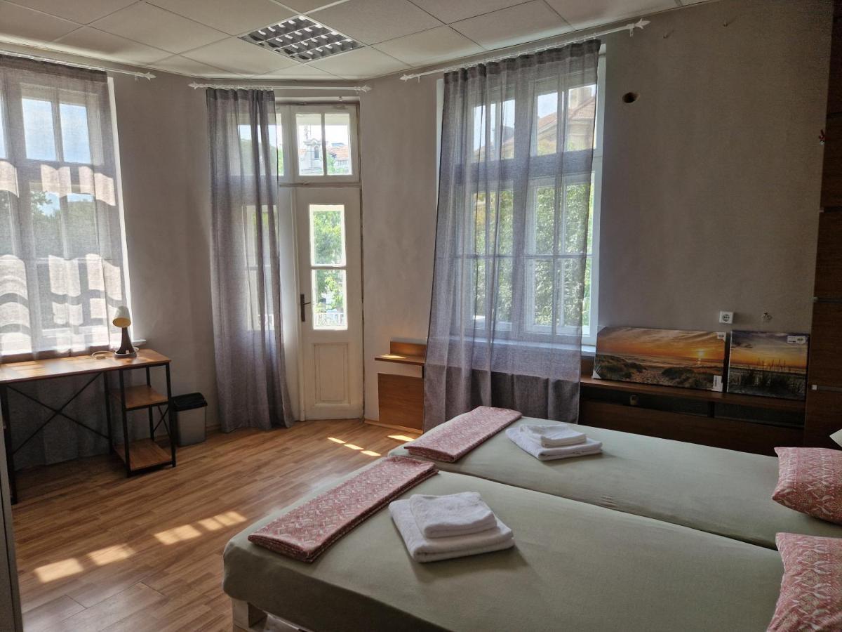 Lambo'S Corner Varna - Guest Rooms מראה חיצוני תמונה