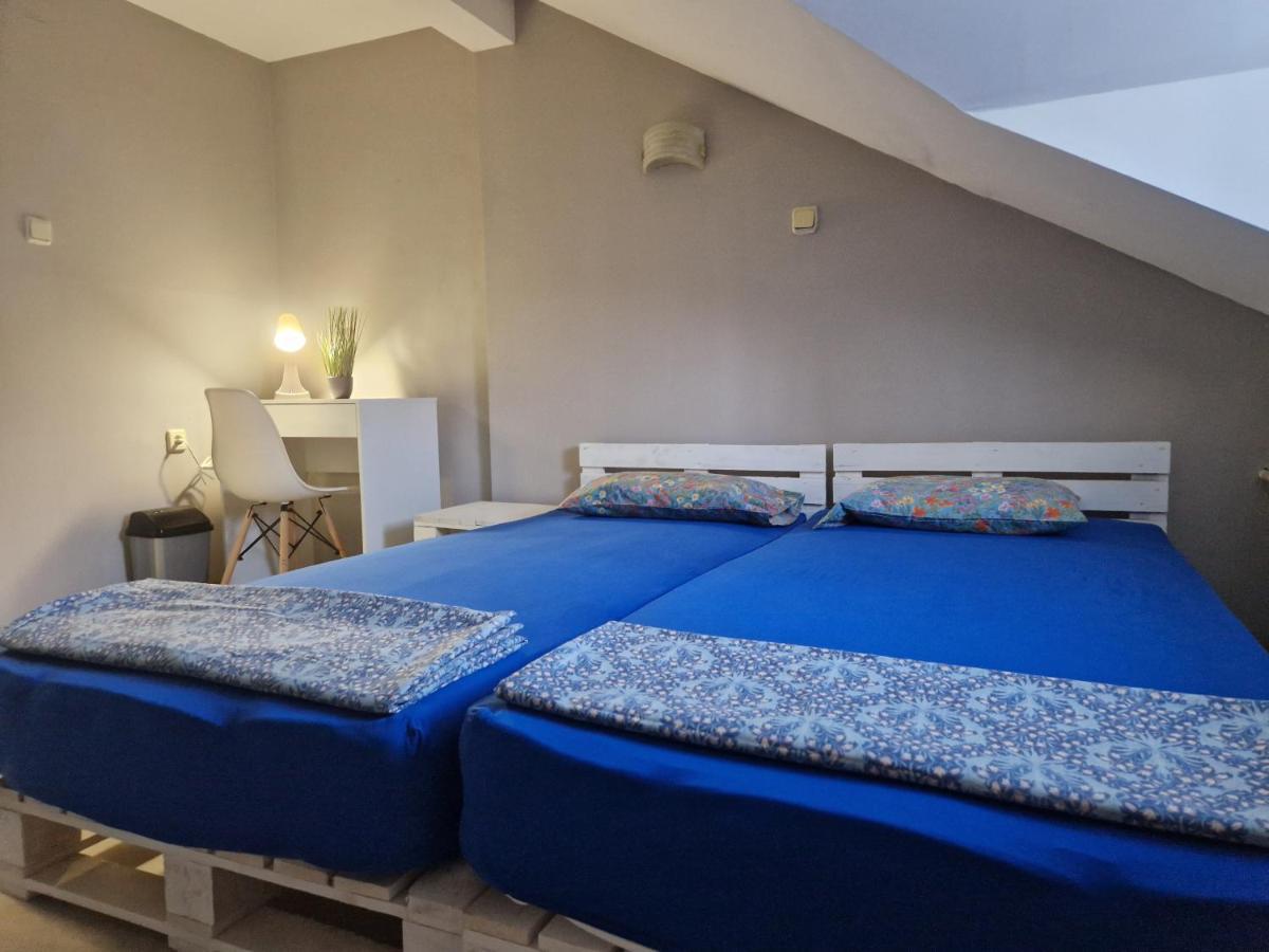 Lambo'S Corner Varna - Guest Rooms מראה חיצוני תמונה