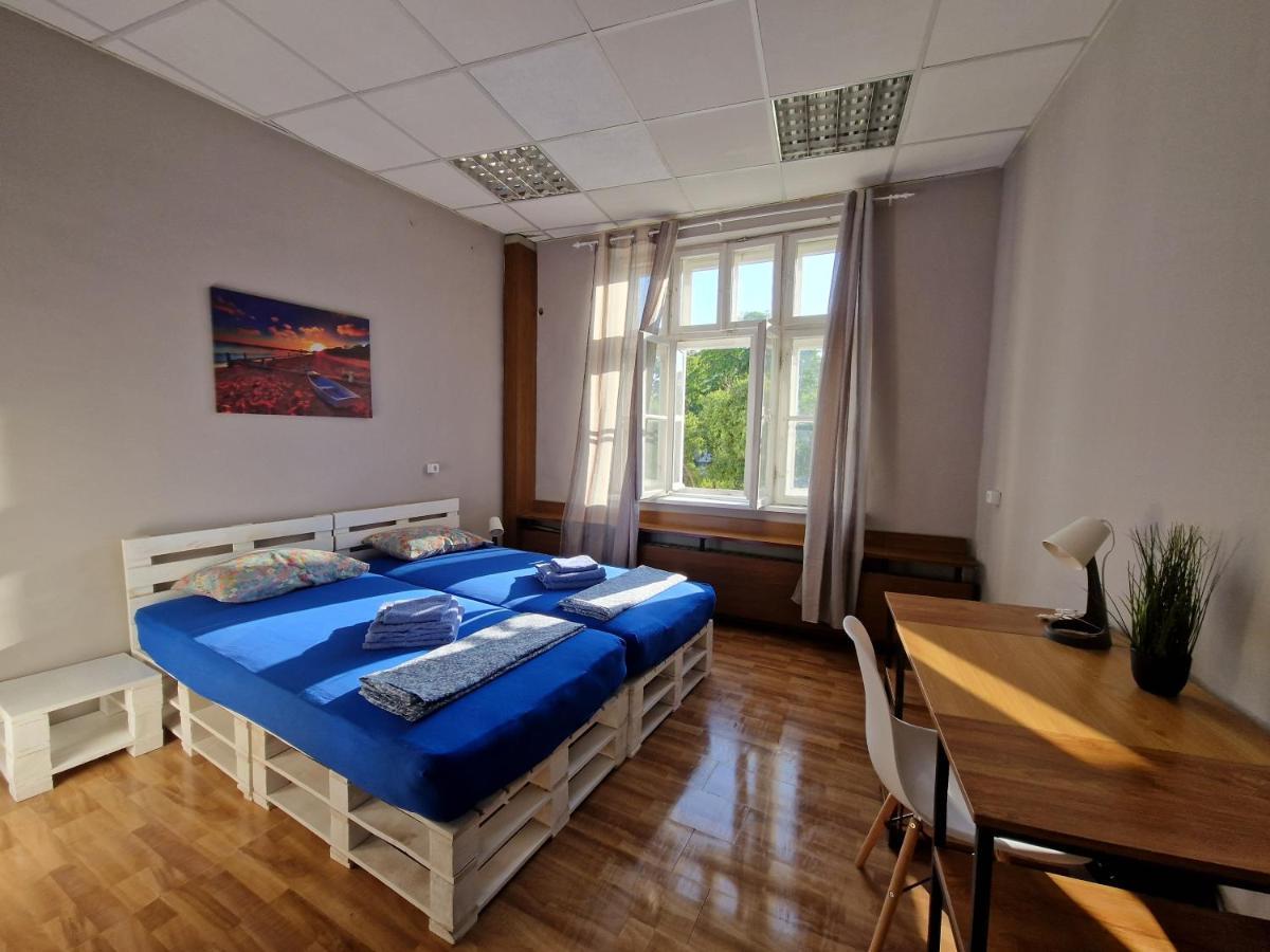 Lambo'S Corner Varna - Guest Rooms מראה חיצוני תמונה
