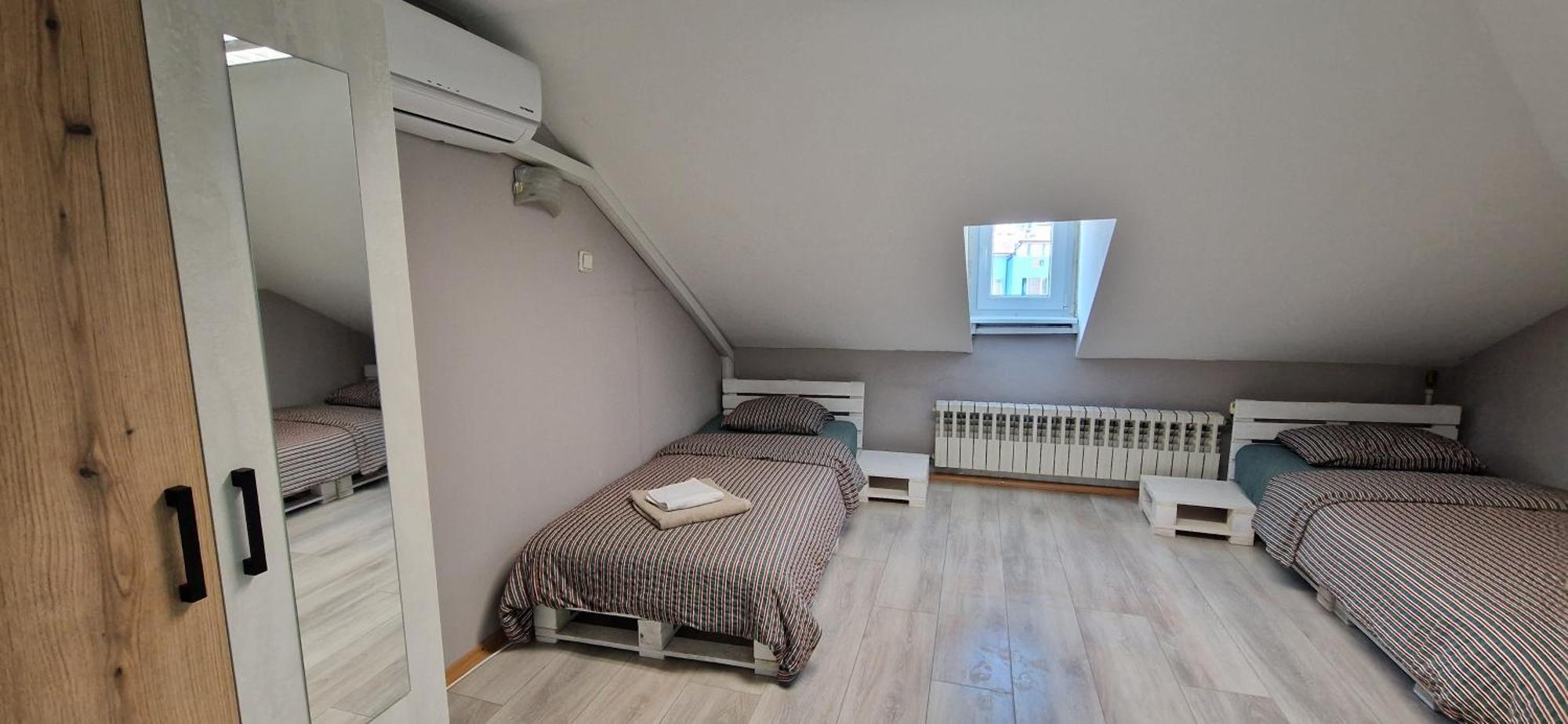 Lambo'S Corner Varna - Guest Rooms מראה חיצוני תמונה