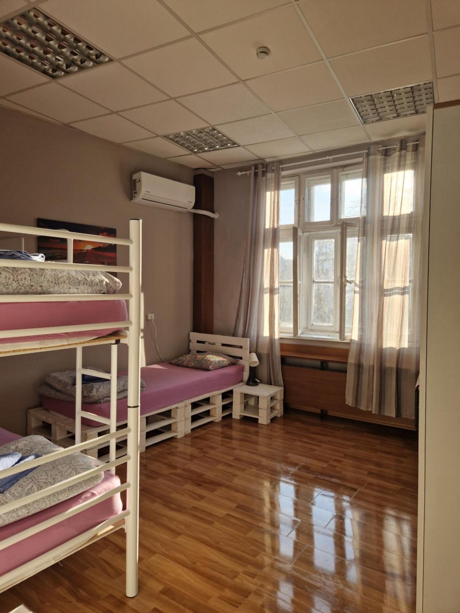 Lambo'S Corner Varna - Guest Rooms מראה חיצוני תמונה