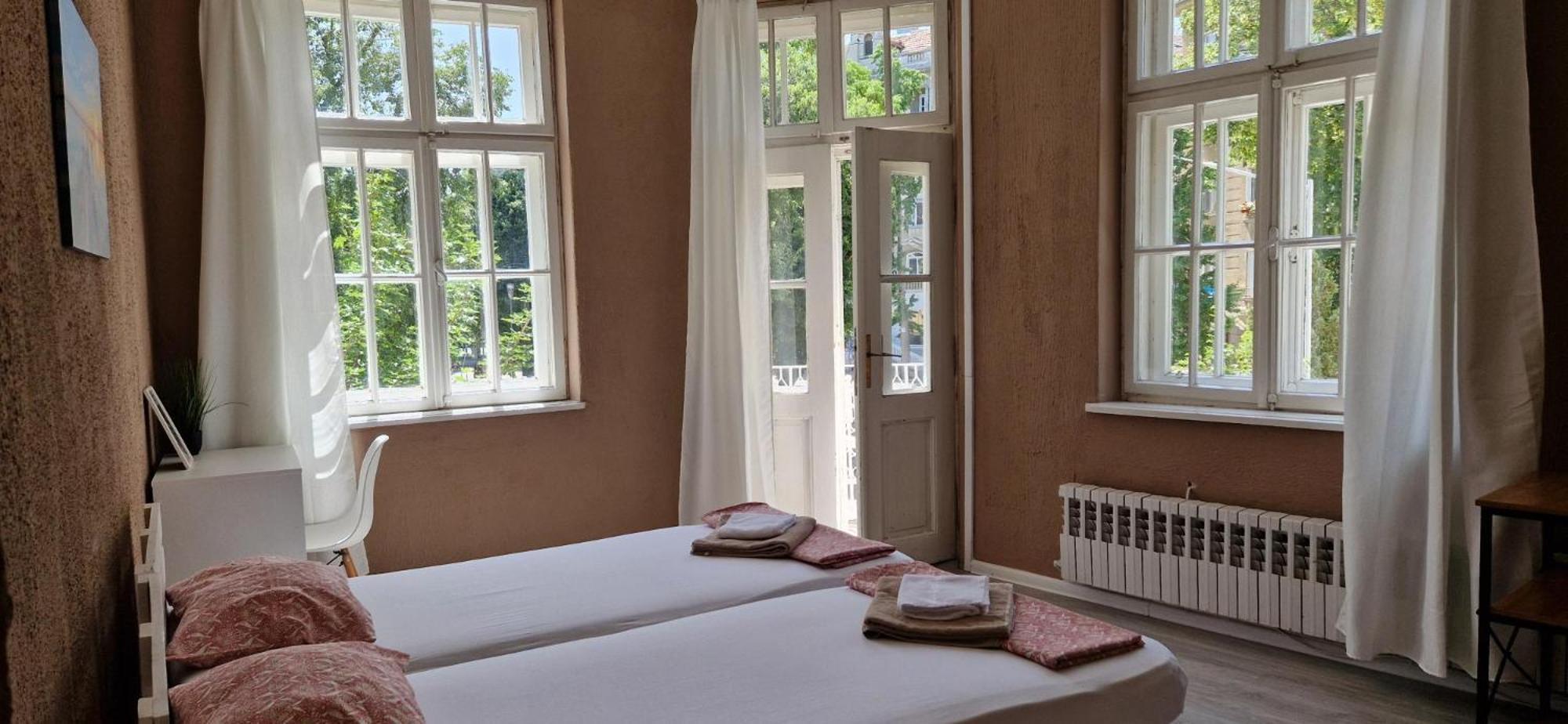 Lambo'S Corner Varna - Guest Rooms מראה חיצוני תמונה